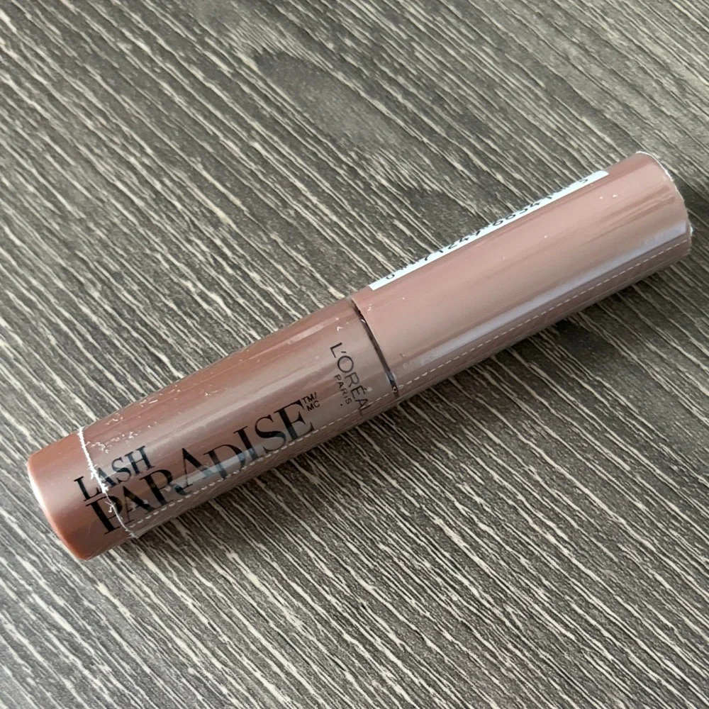 ❤️$2 NWT L'Oreal Lash Paradise Mascara 4.5ml
